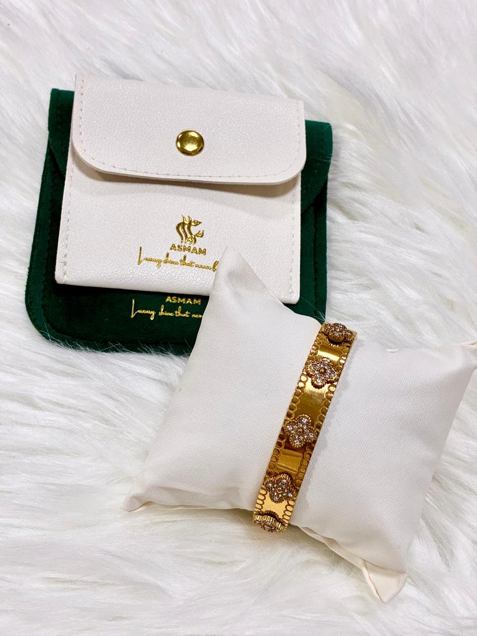 Asmam Golden Clover Bangle